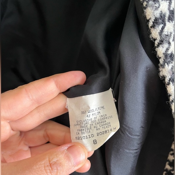 Studio Jax wool blazer made in Canada! - Picture 5 of 8